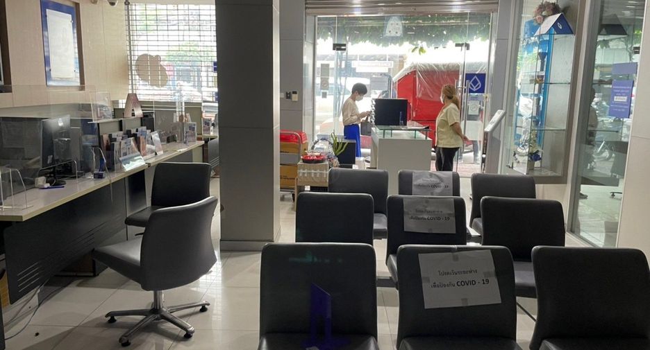 For rent 4 bedrooms retail Space in Samphanthawong, Bangkok