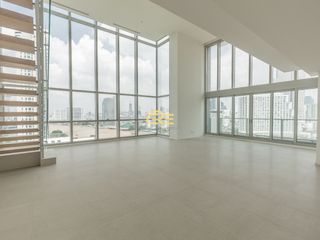 For sale 5 bedrooms condo in Sathon, Bangkok