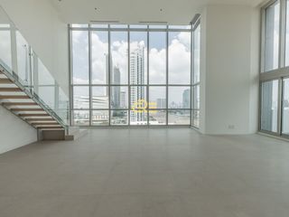 For sale 5 bedrooms condo in Sathon, Bangkok