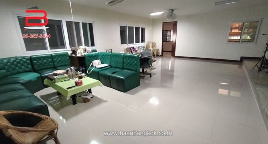 出售 5 卧室 商业空间 在 Thanyaburi, Pathum Thani