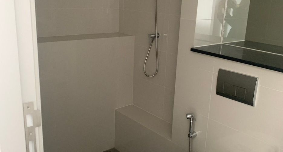 For rent and for sale 2 bedrooms condo in Sathon, Bangkok