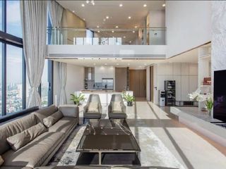 For rent 4 bedrooms condo in Khlong San, Bangkok