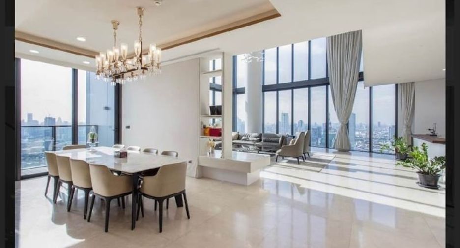For rent 4 bedrooms condo in Khlong San, Bangkok