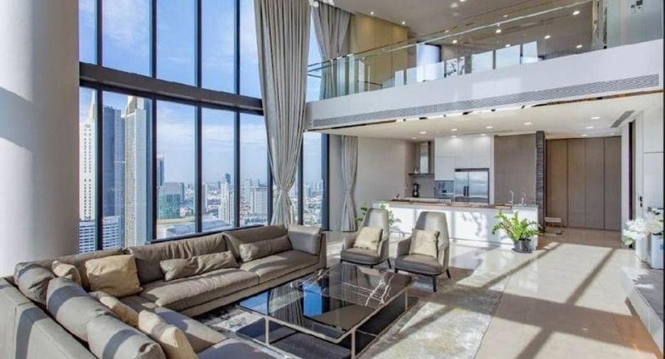 For rent 4 bedrooms condo in Khlong San, Bangkok