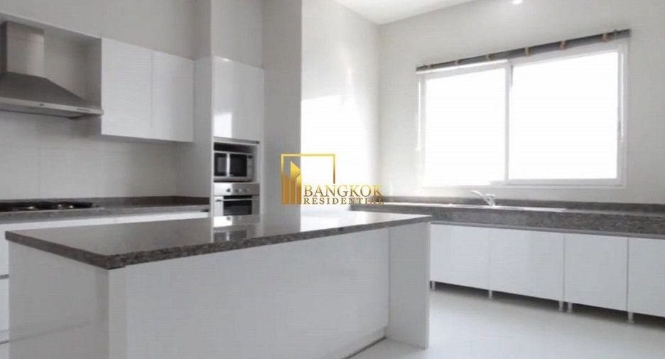 For rent 5 Beds apartment in Khlong Toei, Bangkok