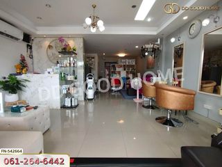 Local comercial en venta de 2 habitaciones en Lam Luk Ka, Pathum Thani