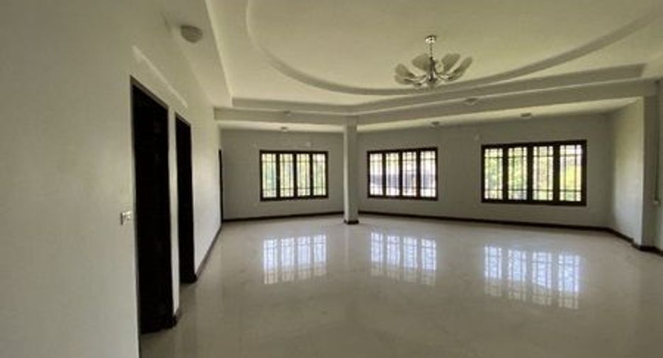 For sale hotel in Mueang Nong Khai, Nong Khai