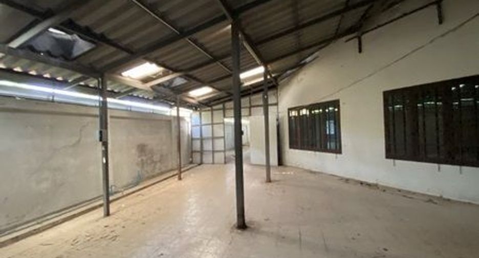 For sale hotel in Mueang Nong Khai, Nong Khai