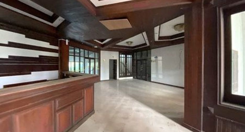 For sale hotel in Mueang Nong Khai, Nong Khai