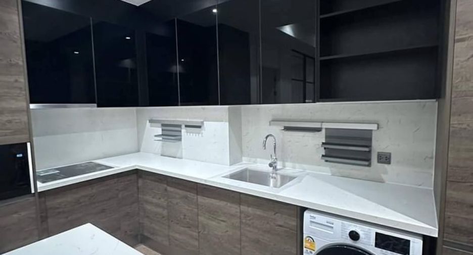 Wohnung zur Miete mit 2 Zimmer in Pathum Wan, Bangkok