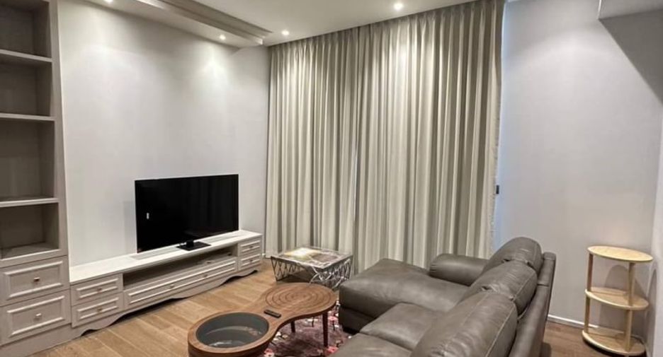 Wohnung zur Miete mit 2 Zimmer in Pathum Wan, Bangkok