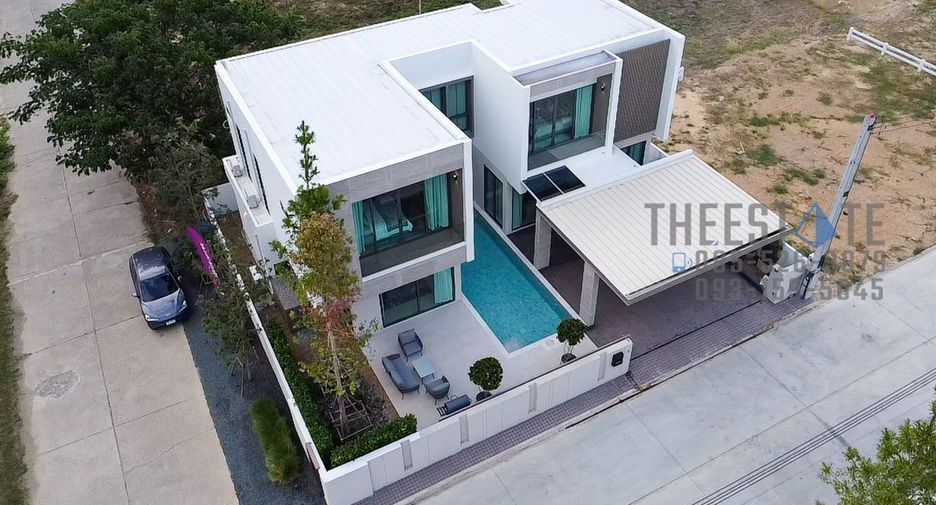 For sale 4 bedrooms villa in Doi Saket, Chiang Mai