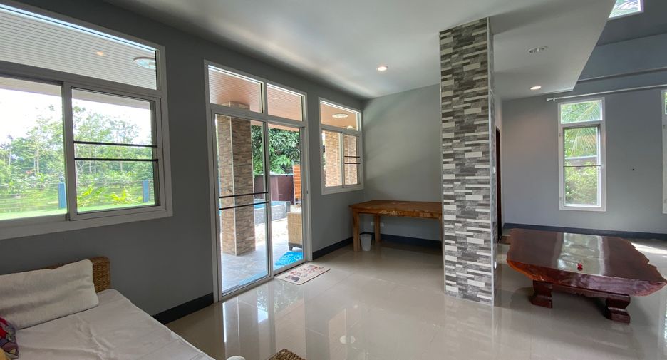 For rent 3 bedrooms house in San Sai, Chiang Mai