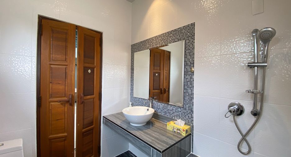 For rent 3 bedrooms house in San Sai, Chiang Mai
