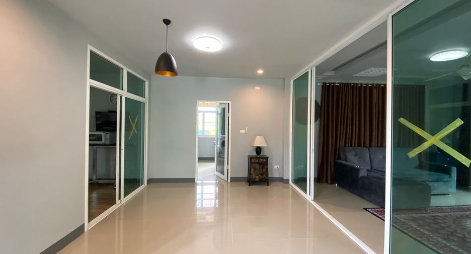 For rent 3 bedrooms house in San Sai, Chiang Mai