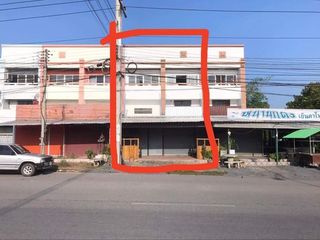 For sale 3 Beds retail Space in Ban Hong, Lamphun