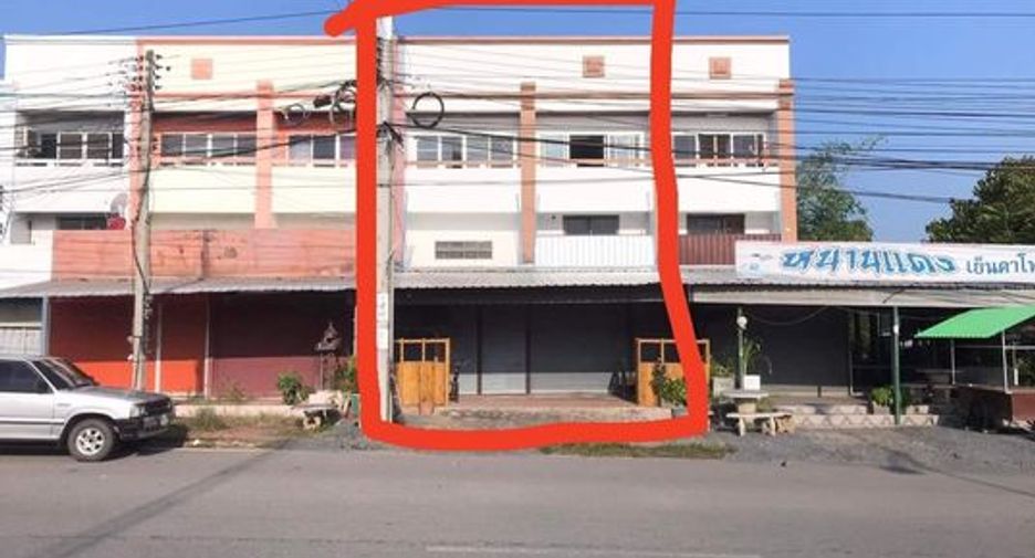 For sale 3 Beds retail Space in Ban Hong, Lamphun