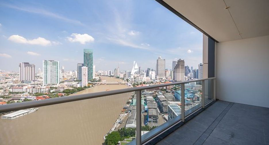 For rent and for sale 4 bedrooms condo in Bang Kho Laem, Bangkok