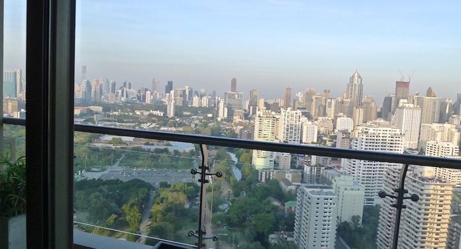 For sale 2 bedrooms apartment in Khlong Toei, Bangkok