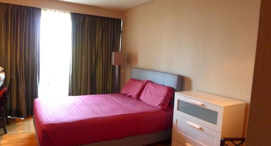For sale 2 bedrooms apartment in Khlong Toei, Bangkok