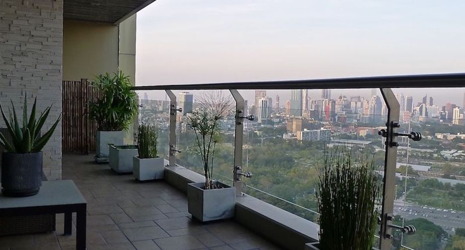 For sale 2 bedrooms apartment in Khlong Toei, Bangkok