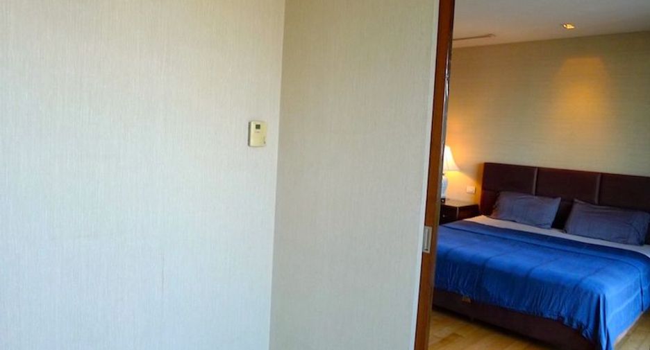 For sale 2 bedrooms apartment in Khlong Toei, Bangkok