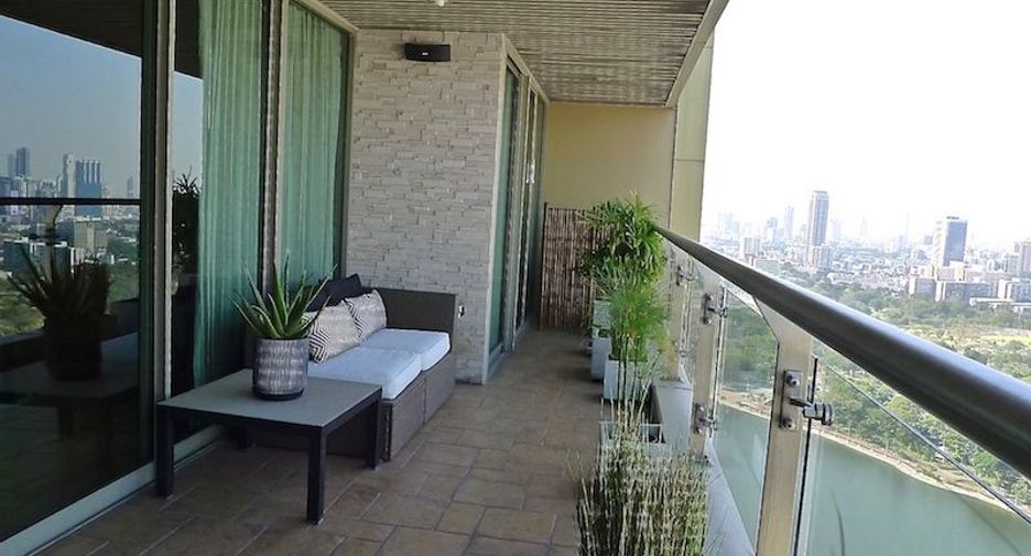 For sale 2 bedrooms apartment in Khlong Toei, Bangkok