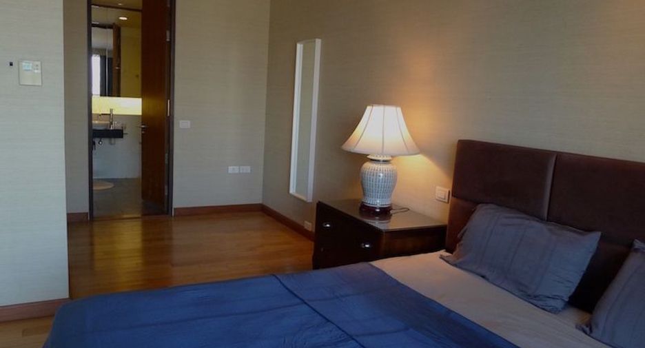 For sale 2 bedrooms apartment in Khlong Toei, Bangkok