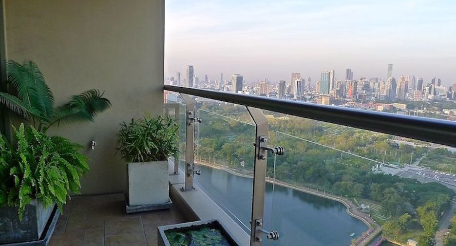 For sale 2 bedrooms apartment in Khlong Toei, Bangkok