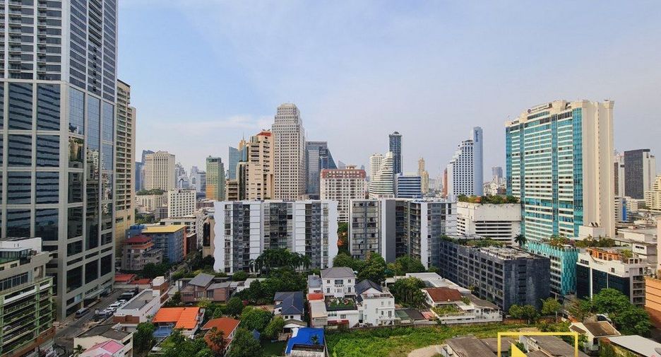 Wohnung zur Miete mit 2 Zimmer in Khlong Toei, Bangkok