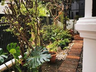 For rent 4 bedrooms house in Watthana, Bangkok
