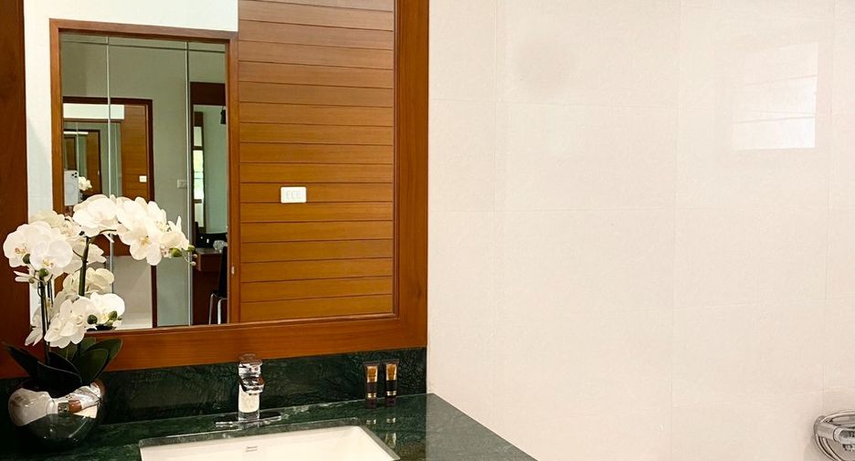 Casa en venta de 3 habitaciones en San Kamphaeng, Chiang Mai