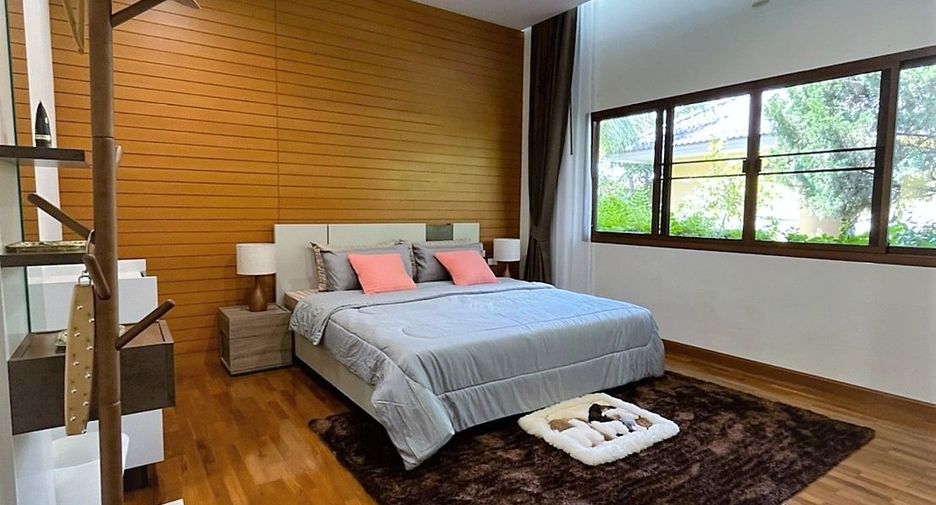 Casa en venta de 3 habitaciones en San Kamphaeng, Chiang Mai