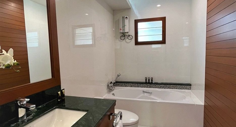 Casa en venta de 3 habitaciones en San Kamphaeng, Chiang Mai