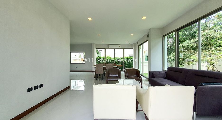For sale 4 bedrooms house in Pak Kret, Nonthaburi