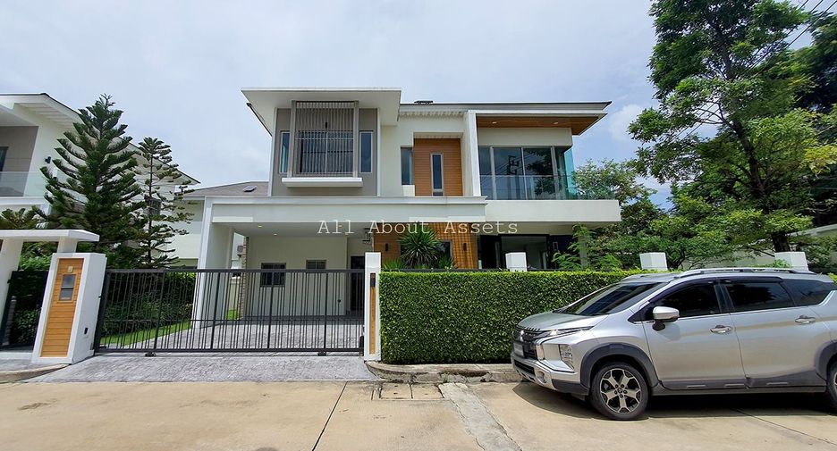 For sale 4 bedrooms house in Pak Kret, Nonthaburi
