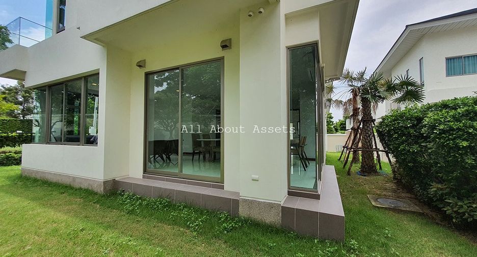 For sale 4 bedrooms house in Pak Kret, Nonthaburi