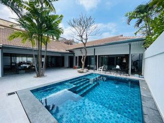 Villa zur Miete mit 6 Zimmer in Bang Lamung, Chonburi