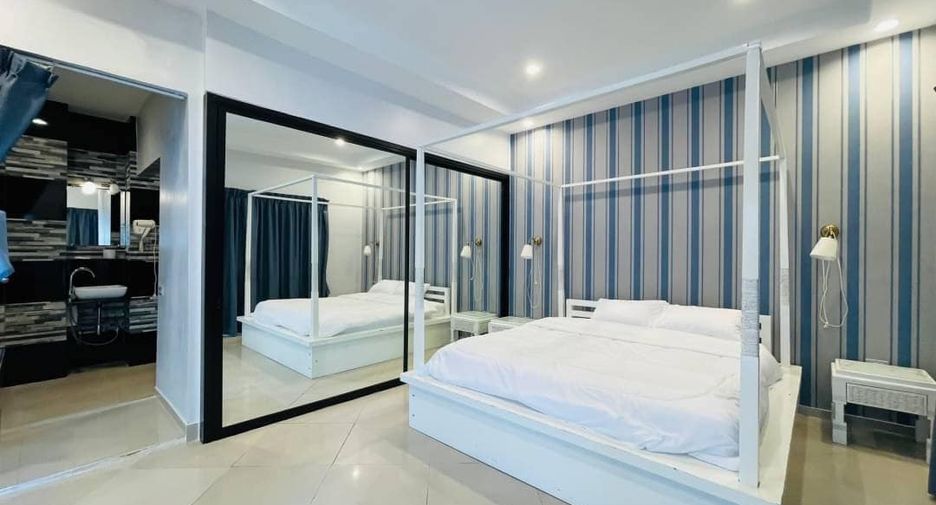 For rent 6 bedrooms villa in Bang Lamung, Chonburi