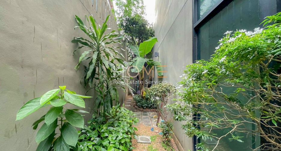 Reihenhaus zum Kauf mit 4 Zimmer in Suan Luang, Bangkok