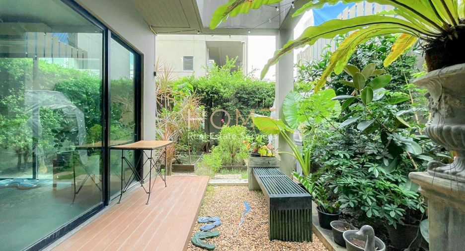 Reihenhaus zum Kauf mit 4 Zimmer in Suan Luang, Bangkok