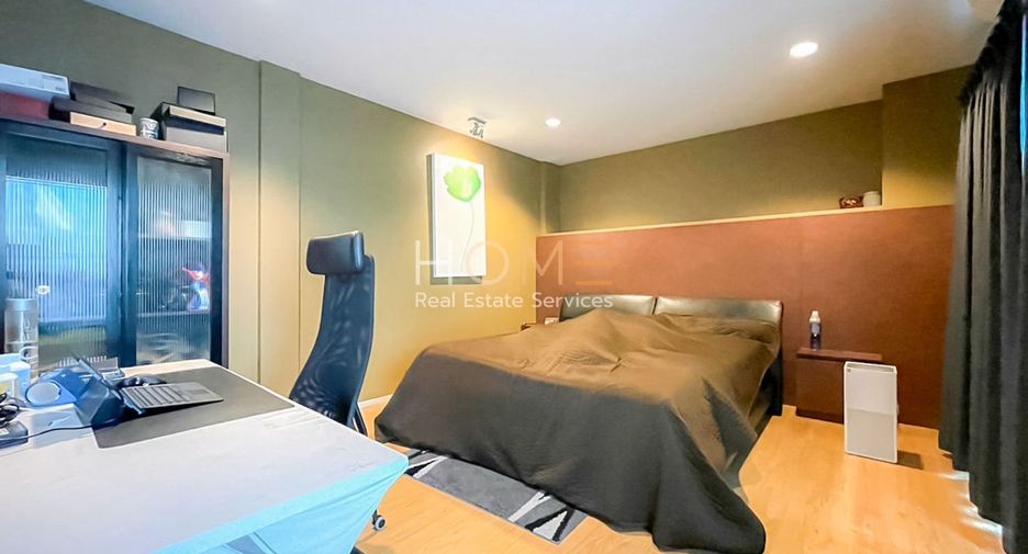 Reihenhaus zum Kauf mit 4 Zimmer in Suan Luang, Bangkok