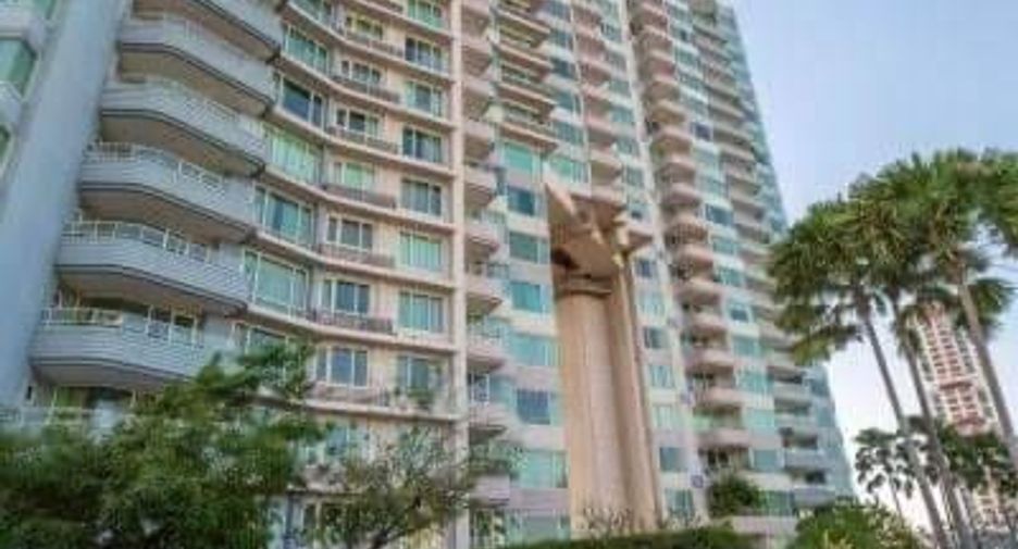 Condo en alquiler de 3 habitaciones en Bang Kho Laem, Bangkok