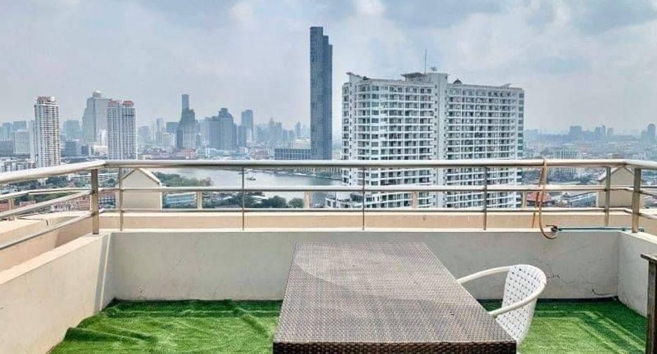 Condo en alquiler de 3 habitaciones en Bang Kho Laem, Bangkok