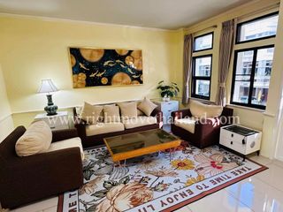 Casa adosada en alquiler de 4 habitaciones en Watthana, Bangkok