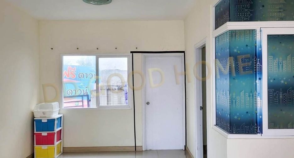 For sale 4 bedrooms townhouse in Bang Khun Thian, Bangkok