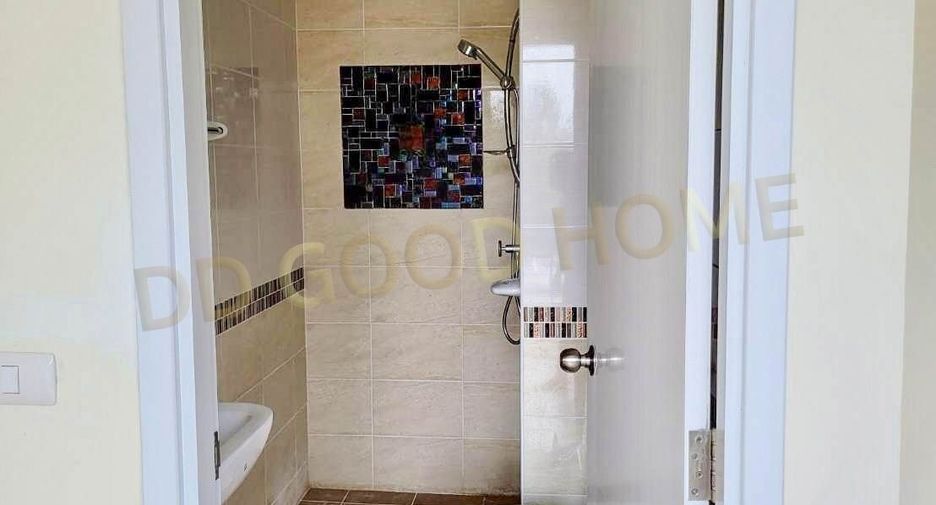 For sale 4 bedrooms townhouse in Bang Khun Thian, Bangkok