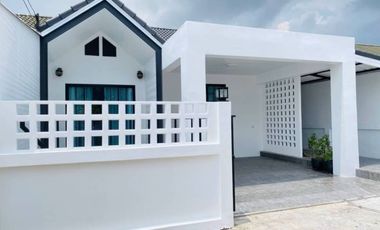 For sale 3 bedrooms house in Si Racha, Chonburi