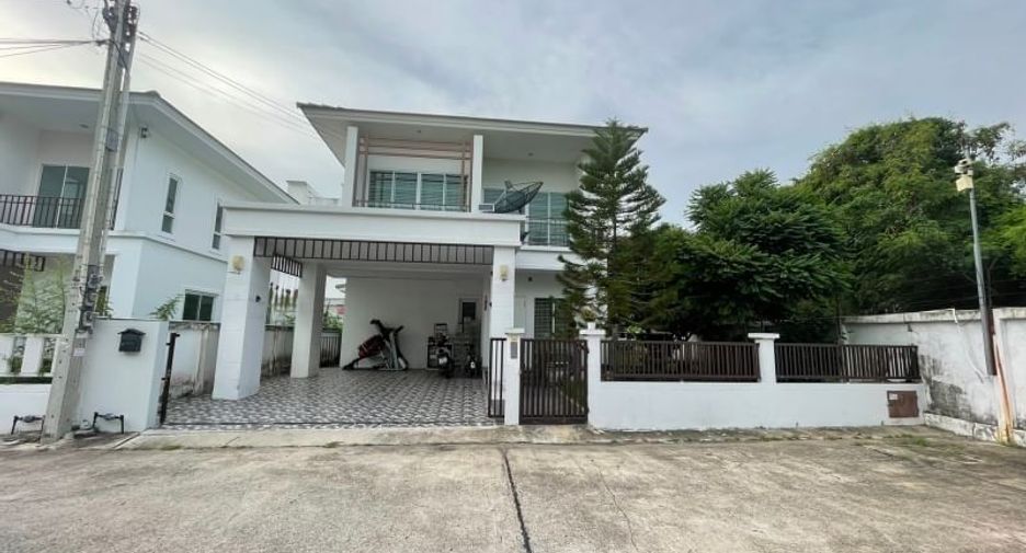 For sale 3 Beds house in Si Racha, Chonburi