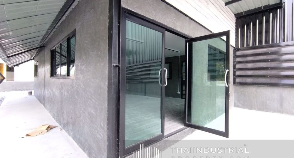 For rent warehouse in Ban Bueng, Chonburi